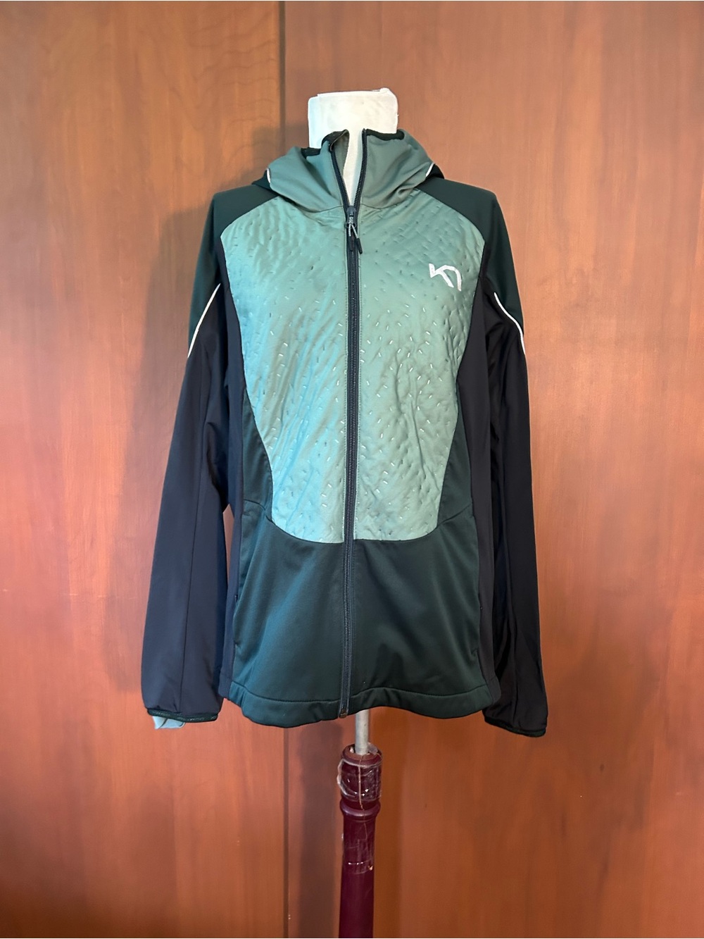 Kari Traa green and black jacket
